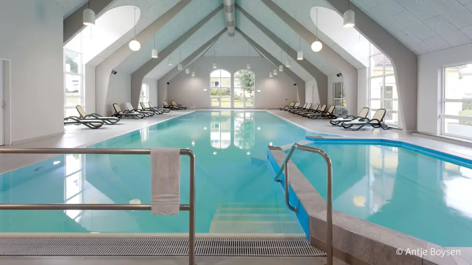 Indoor-Pool - H+ Hotel Ferienpark Usedom - Official website